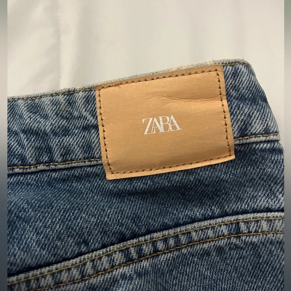 ZARA Jeans - High Rise - Ripped - Picture 3 of 4